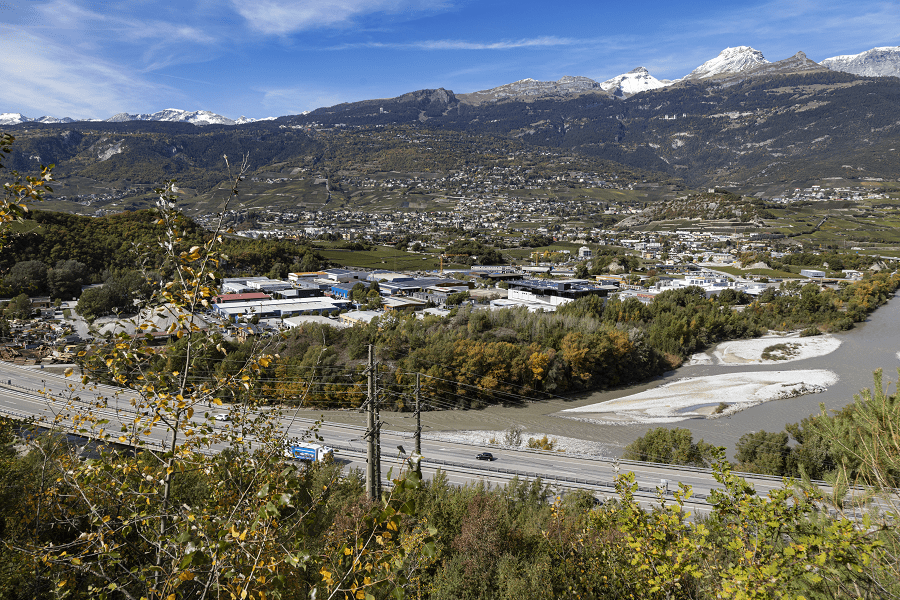 3e correction du Rhône - La zone industrielle de l’Ile Falcon protégée contre les crues extrêmes