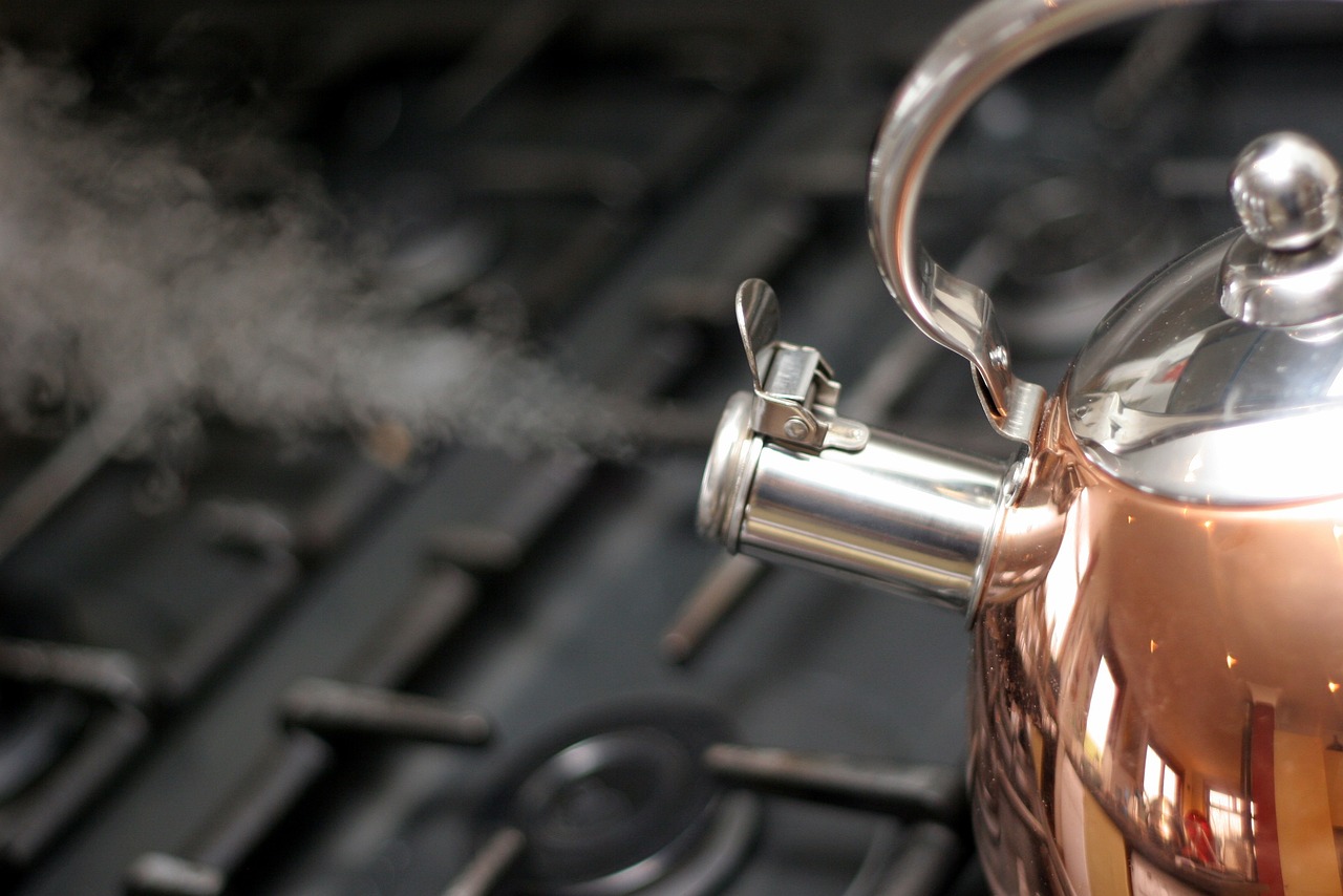 kettle, copper, steam-653673.jpg