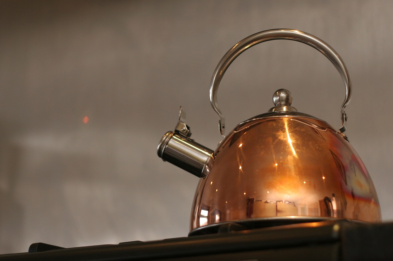 kettle, water, boiling-653666.jpg